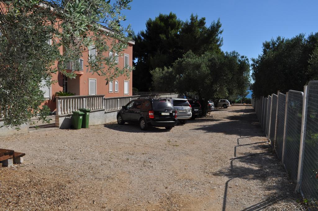 Apartments Sulekic Sveti Filip i Jakov Exterior foto